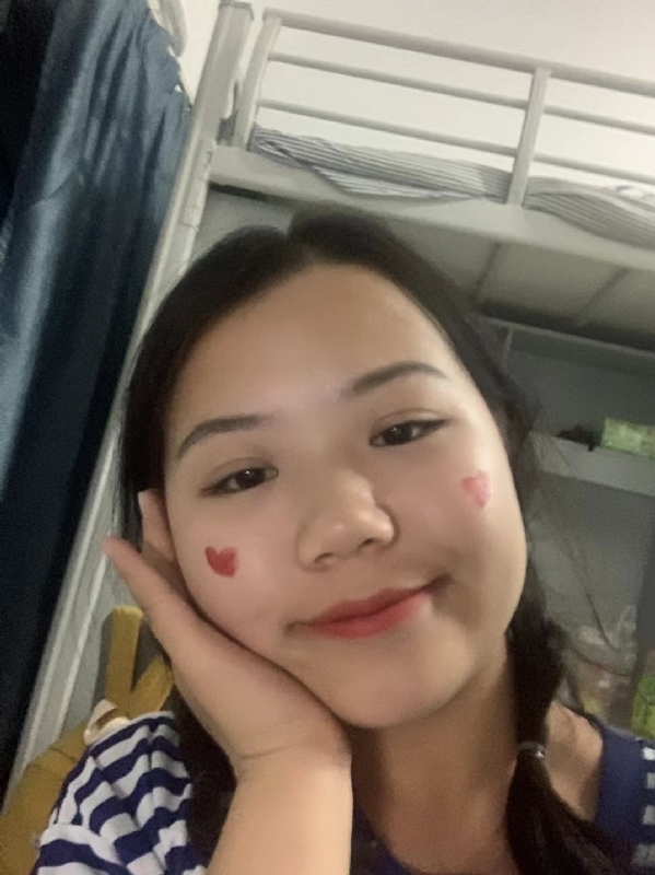 轻轻的一片云的第一张照片--怀化交友中心